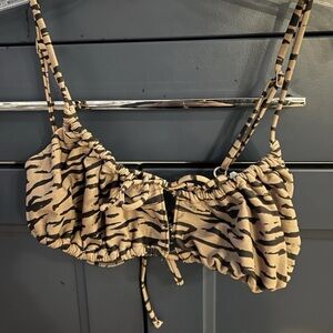 Abercrombie & Fitch Leopard Print Bikini Top Sz M
